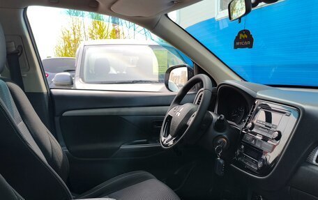 Mitsubishi Outlander III рестайлинг 3, 2017 год, 1 679 000 рублей, 23 фотография