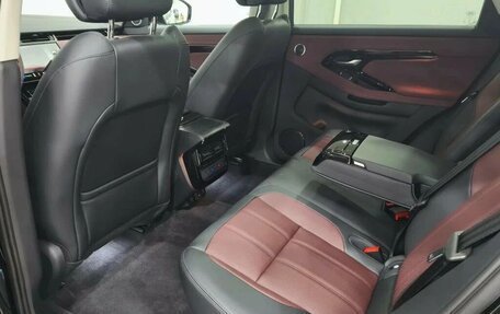 Land Rover Range Rover Evoque II, 2025 год, 5 990 000 рублей, 25 фотография