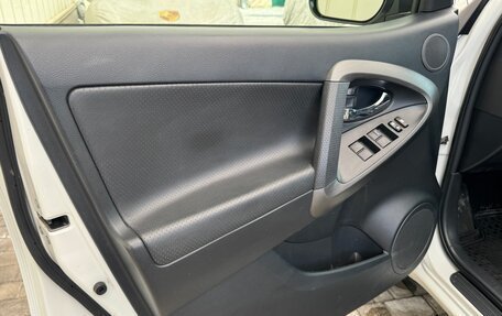 Toyota RAV4, 2012 год, 1 799 000 рублей, 15 фотография
