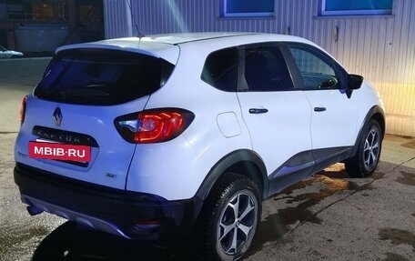 Renault Kaptur I рестайлинг, 2018 год, 1 180 000 рублей, 2 фотография