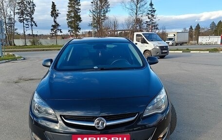 Opel Astra J, 2012 год, 890 000 рублей, 2 фотография