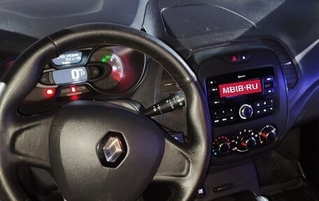 Renault Kaptur I рестайлинг, 2018 год, 1 180 000 рублей, 8 фотография