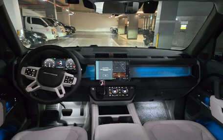 Land Rover Defender II, 2025 год, 10 300 000 рублей, 13 фотография