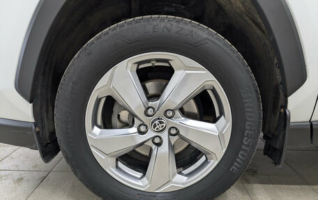 Toyota RAV4, 2020 год, 2 900 000 рублей, 11 фотография