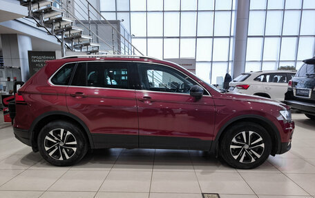 Volkswagen Tiguan II, 2019 год, 2 995 000 рублей, 8 фотография