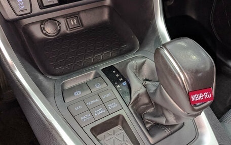 Toyota RAV4, 2020 год, 2 900 000 рублей, 20 фотография