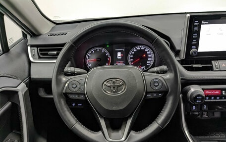 Toyota RAV4, 2020 год, 2 900 000 рублей, 21 фотография