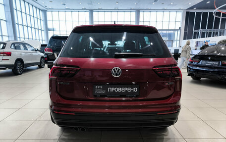 Volkswagen Tiguan II, 2019 год, 2 995 000 рублей, 10 фотография
