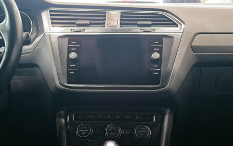 Volkswagen Tiguan II, 2019 год, 2 995 000 рублей, 19 фотография