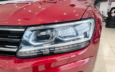 Volkswagen Tiguan II, 2019 год, 2 995 000 рублей, 21 фотография
