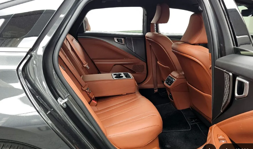 KIA K7 II, 2023 год, 4 450 000 рублей, 14 фотография
