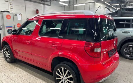 Skoda Yeti I рестайлинг, 2015 год, 1 246 000 рублей, 3 фотография