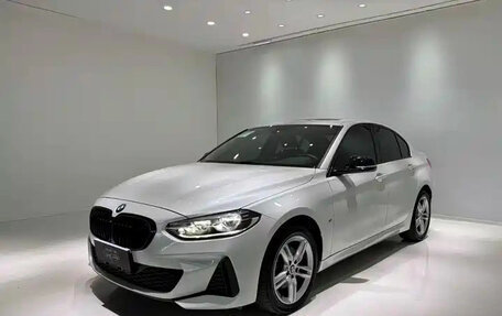 BMW 1 серия, 2022 год, 1 900 000 рублей, 1 фотография