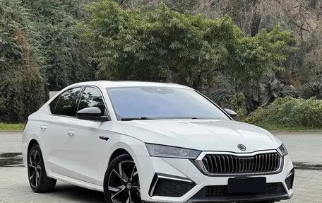 Skoda Octavia IV, 2021 год, 1 700 000 рублей, 3 фотография