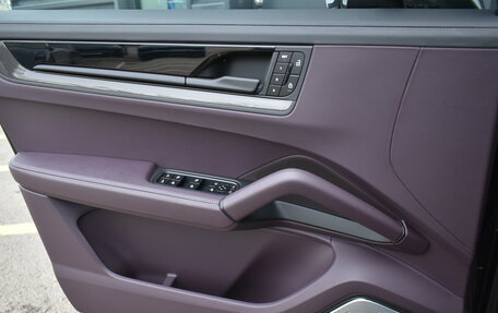 Porsche Cayenne III, 2026 год, 25 990 000 рублей, 17 фотография