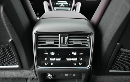 Porsche Cayenne III, 2026 год, 25 990 000 рублей, 28 фотография