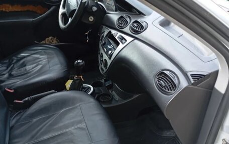Ford Focus IV, 2001 год, 300 000 рублей, 3 фотография