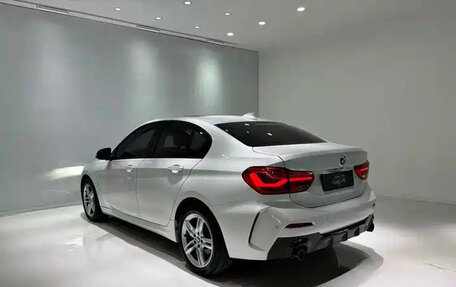 BMW 1 серия, 2022 год, 1 900 000 рублей, 4 фотография