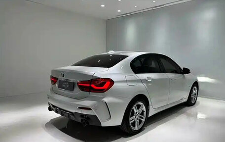 BMW 1 серия, 2022 год, 1 900 000 рублей, 6 фотография