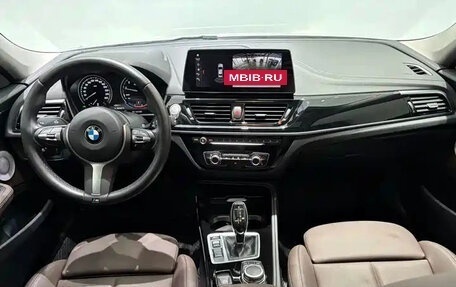 BMW 1 серия, 2022 год, 1 900 000 рублей, 11 фотография