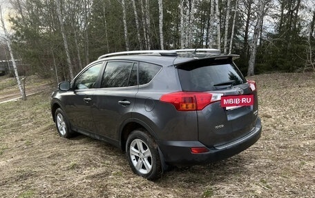 Toyota RAV4, 2014 год, 1 700 000 рублей, 3 фотография