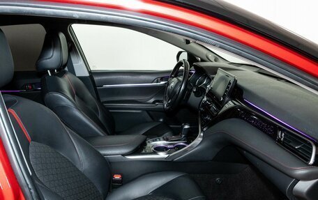 Toyota Camry, 2021 год, 3 400 000 рублей, 6 фотография