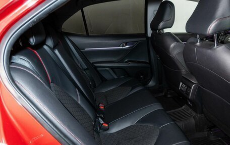 Toyota Camry, 2021 год, 3 400 000 рублей, 8 фотография