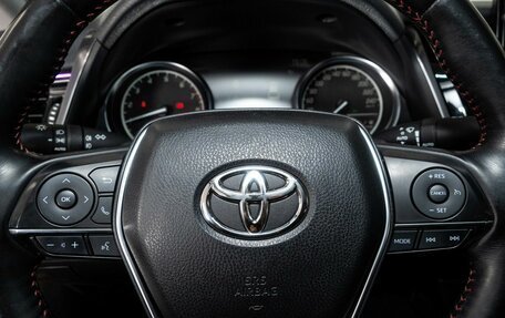 Toyota Camry, 2021 год, 3 400 000 рублей, 9 фотография