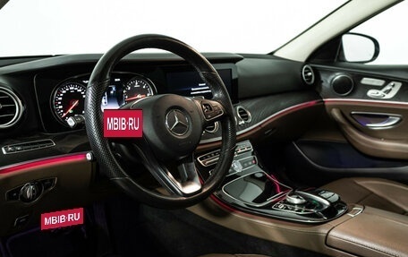 Mercedes-Benz E-Класс, 2018 год, 3 079 000 рублей, 11 фотография