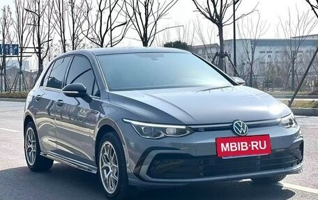 Volkswagen Golf VIII, 2023 год, 1 710 000 рублей, 3 фотография
