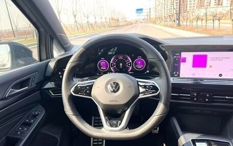Volkswagen Golf VIII, 2023 год, 1 710 000 рублей, 11 фотография