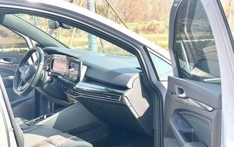 Volkswagen Golf VIII, 2023 год, 1 710 000 рублей, 15 фотография