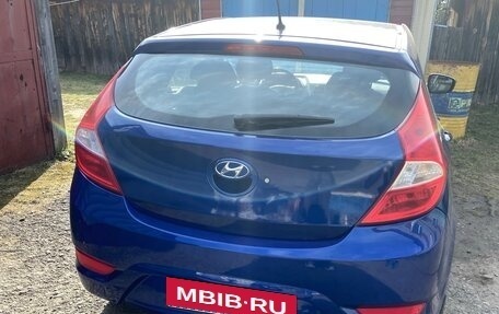 Hyundai Solaris II рестайлинг, 2012 год, 700 000 рублей, 1 фотография