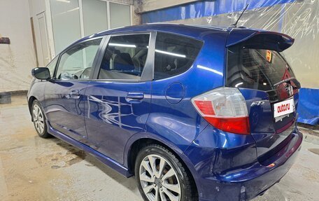 Honda Fit III, 2012 год, 800 000 рублей, 4 фотография