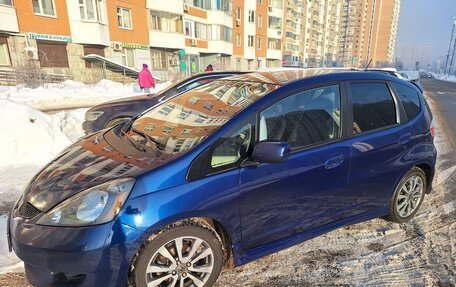 Honda Fit III, 2012 год, 800 000 рублей, 2 фотография