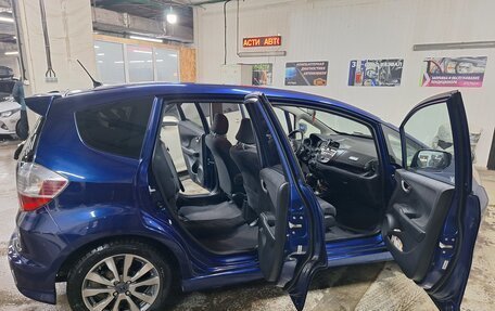 Honda Fit III, 2012 год, 800 000 рублей, 11 фотография