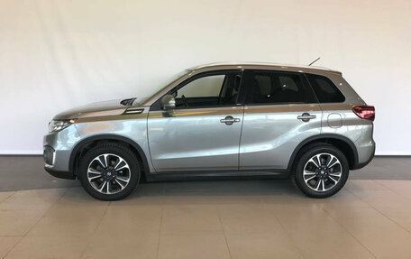 Suzuki Vitara II рестайлинг, 2021 год, 2 790 000 рублей, 2 фотография