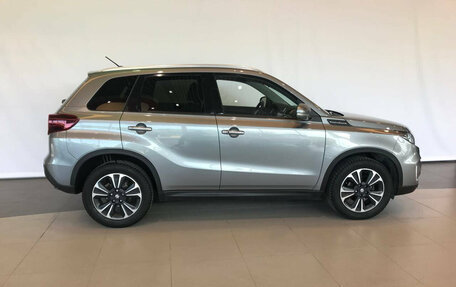 Suzuki Vitara II рестайлинг, 2021 год, 2 790 000 рублей, 3 фотография