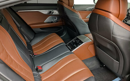 BMW 8 серия, 2021 год, 8 300 000 рублей, 18 фотография