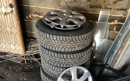 Hyundai Solaris II рестайлинг, 2012 год, 700 000 рублей, 10 фотография