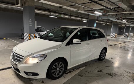 Mercedes-Benz B-Класс, 2013 год, 1 500 000 рублей, 2 фотография