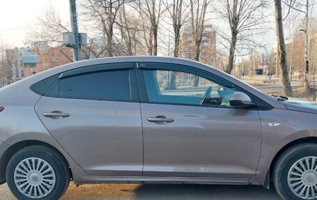 Hyundai Solaris II рестайлинг, 2018 год, 980 000 рублей, 8 фотография