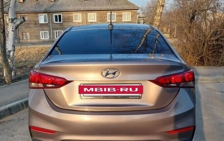 Hyundai Solaris II рестайлинг, 2018 год, 980 000 рублей, 4 фотография