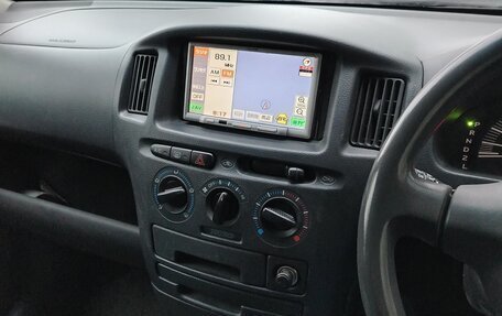 Toyota Succeed I рестайлинг, 2013 год, 800 000 рублей, 3 фотография