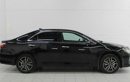 Toyota Camry, 2017 год, 1 710 000 рублей, 7 фотография