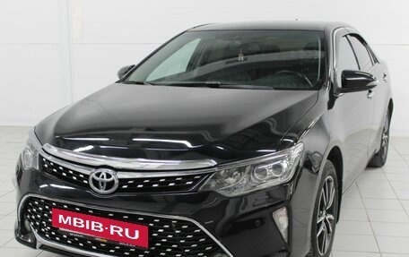 Toyota Camry, 2017 год, 1 710 000 рублей, 4 фотография