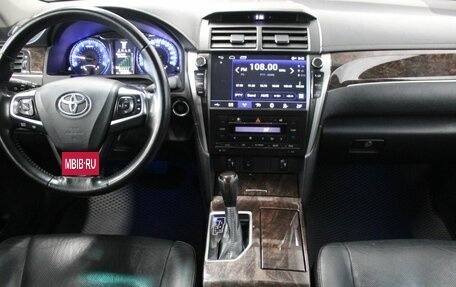Toyota Camry, 2017 год, 1 710 000 рублей, 18 фотография
