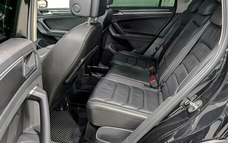 Volkswagen Tiguan II, 2020 год, 3 200 000 рублей, 17 фотография