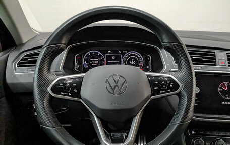 Volkswagen Tiguan II, 2020 год, 3 200 000 рублей, 21 фотография