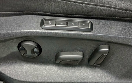 Volkswagen Tiguan II, 2020 год, 3 200 000 рублей, 24 фотография